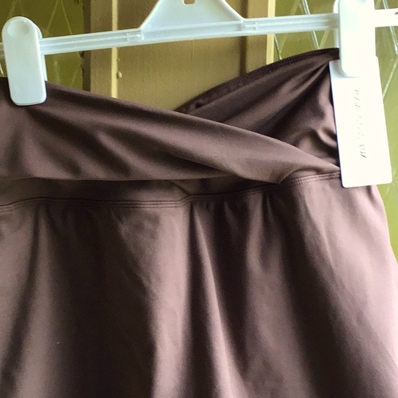 Yogalicious Lux Crosstown Skort with pockets Brown suede/coffee color - Picture 2 of 10